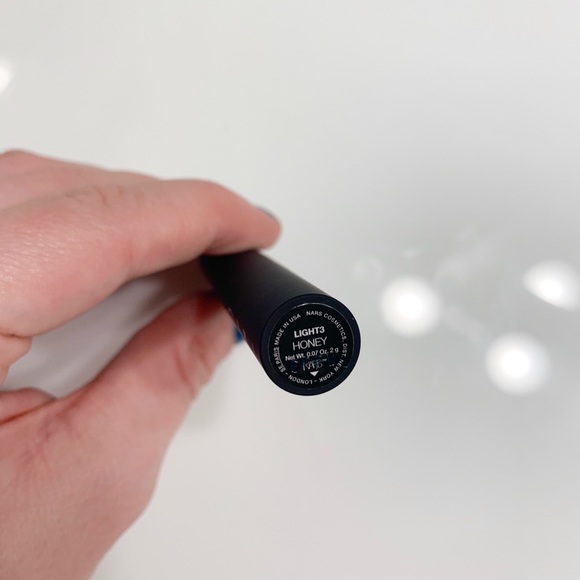 NARS “Honey” Concealer - Picture 6 of 6